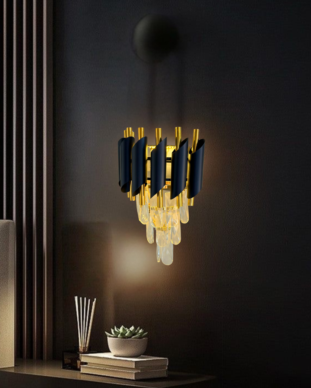 Noir Royale Wall Light